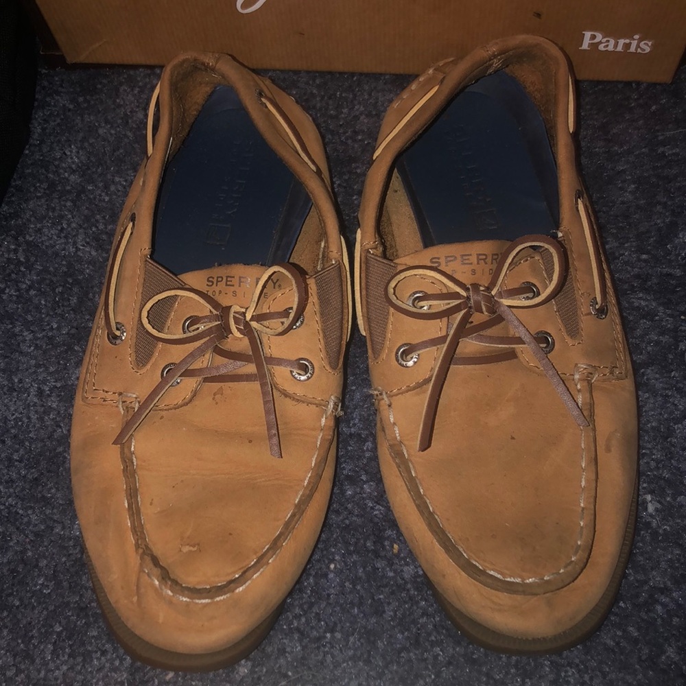 Brown Sperry boat shoes